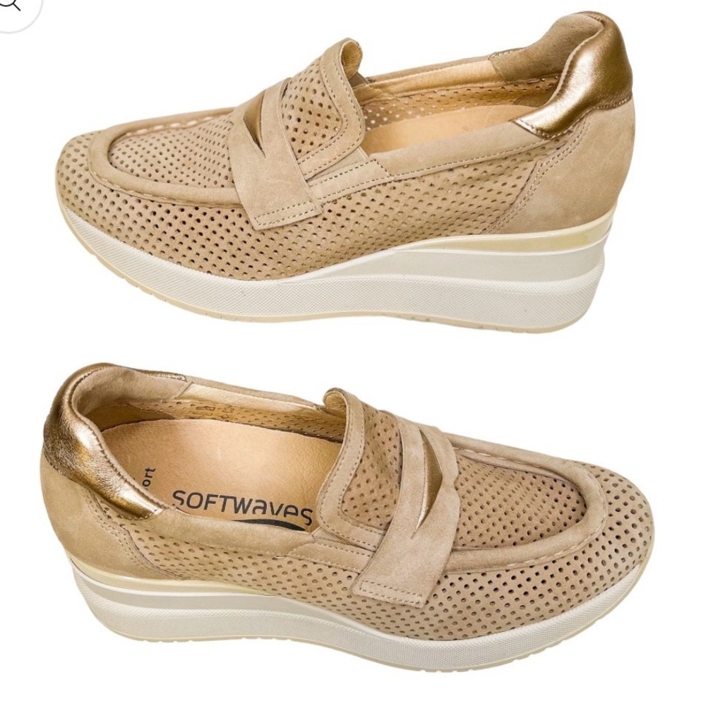 Softwaves Fenna Sand Platform Wedge Slip On Shoes Breathable Women 7.5 US Classy